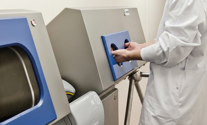 Effective entrance control is the cornerstone of any robust food safety and biosecurity system. By establishing clear hygiene protocols at every entry point, you create a critical barrier that prevents contaminants from entering your facility through personnel and protects your production.